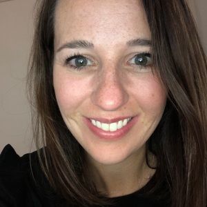 Meet your Posher, Roxanne